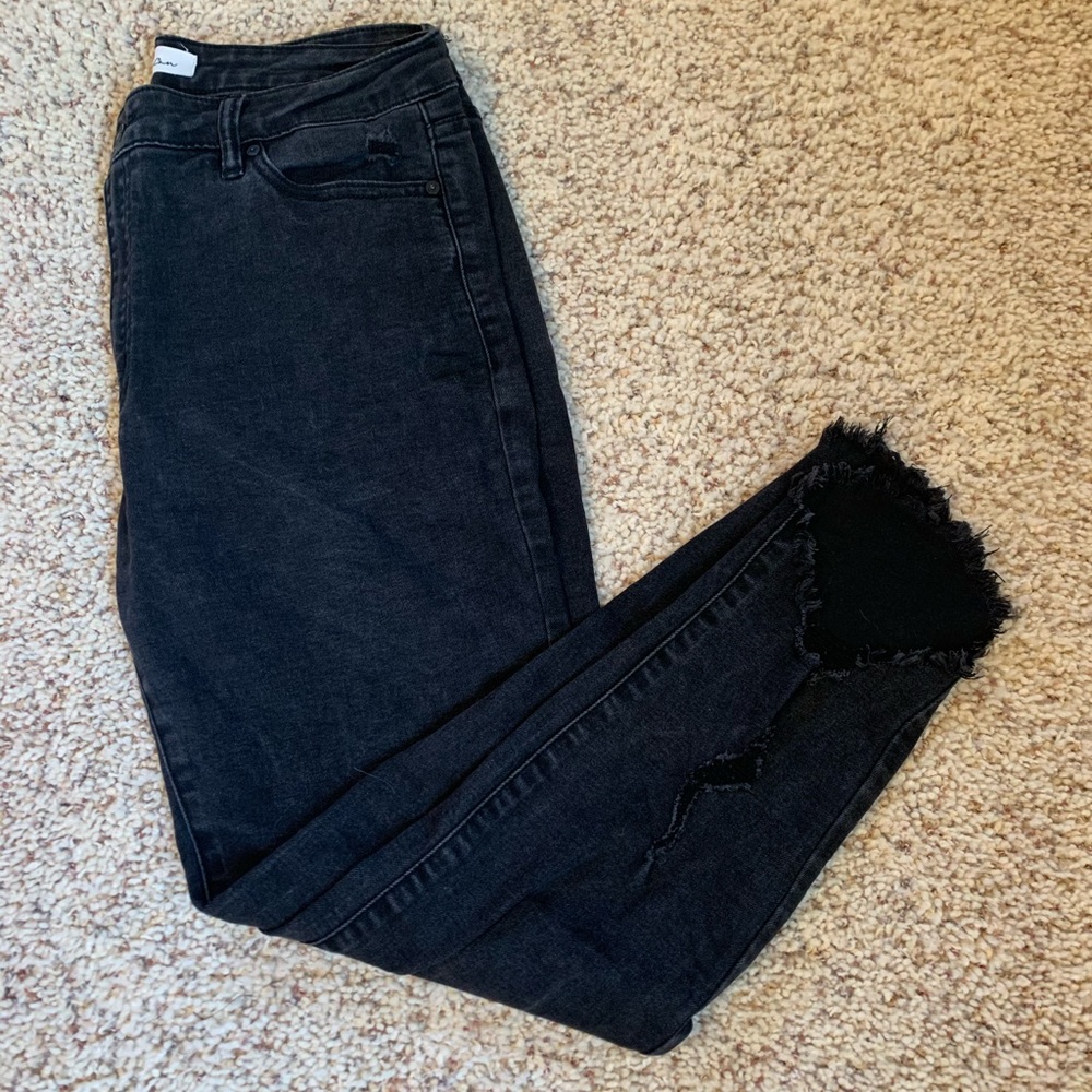 KanCan Sharkbite Hem Jeans